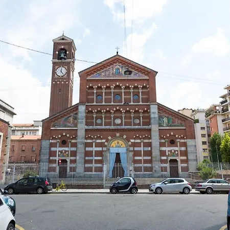 Loft Maderno - Elegant Space 20 Mins From Duomo With One Bedroom For 4 People דירה מילאנו