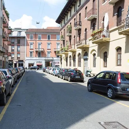 アパート Loft Maderno - Elegant Space 20 Mins From Duomo With One Bedroom For 4 People