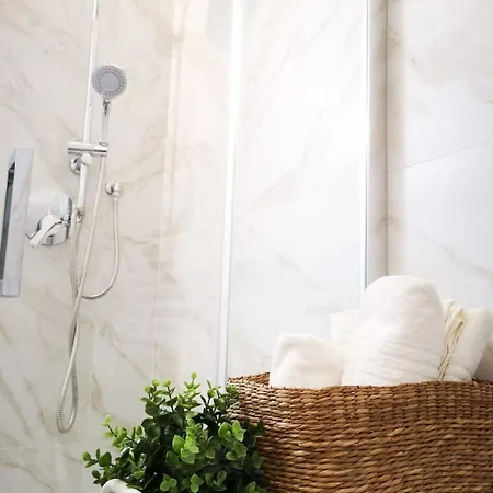 A Due Passi Dalla Metro *