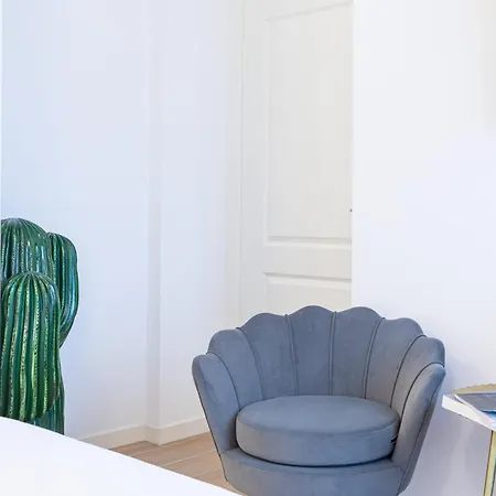 Apartment Assunta Exclusive With Balcony - Collection