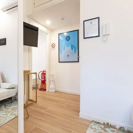 Apartment Assunta Exclusive With Balcony - Collection Milan