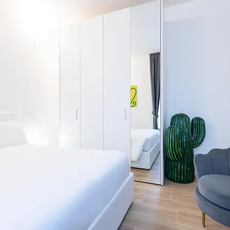 Assunta Exclusive With Balcony - Collection