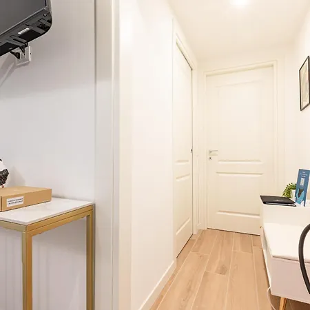 Apartment Assunta Exclusive With Balcony - Collection *