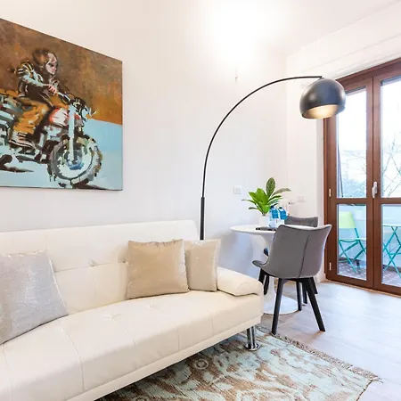 Apartment Assunta Exclusive With Balcony - Collection Milan