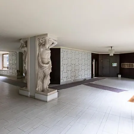 Apartment Assunta Exclusive With Balcony - Collection Milan