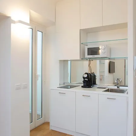 Exclusive Location, Cozy And Modern Апартаменты Милан