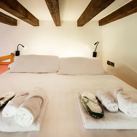 Lecco, 20 - In The Heart Of The Rainbow District