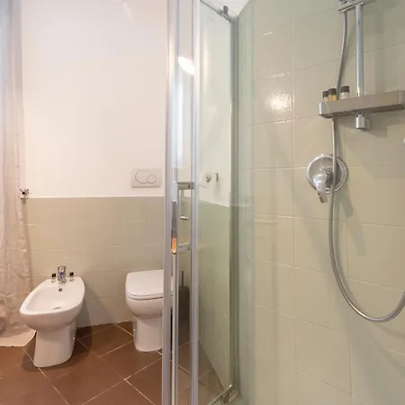 Bazzi, 49 - Bocconi Apartament *