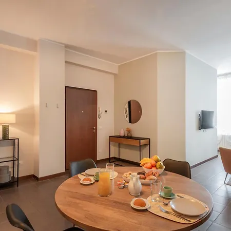 Apartament Bazzi, 49 - Bocconi *