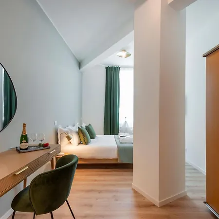 Apartament Bazzi, 49 - Bocconi Mediolan