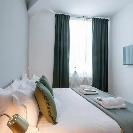 Apartament Bazzi, 49 - Bocconi *