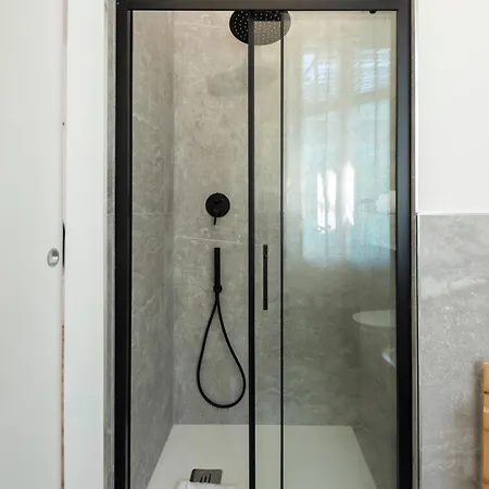 Bazzi, 49 - Bocconi *