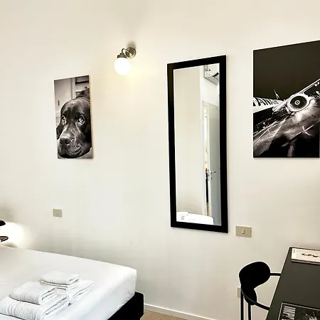 Casa Verga - Exclusive Haven Of Style And Elegance In Moscova Lejlighed