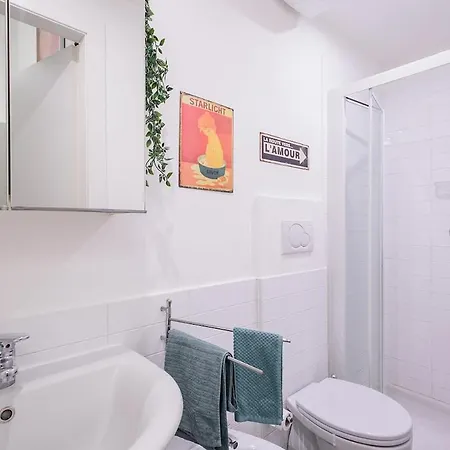 Piccolo Loft Nella Grande Appartement Milan
