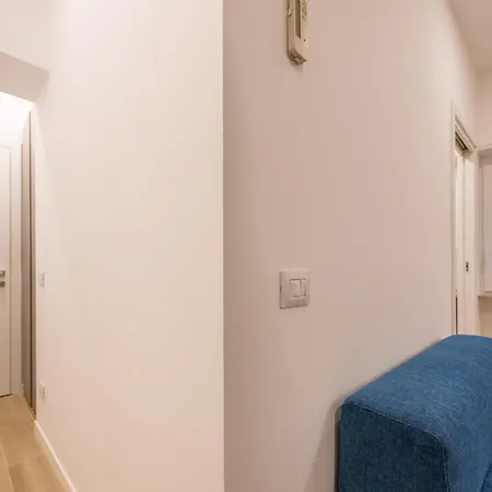 Guest Planet - Fondazione Prada's Apartment