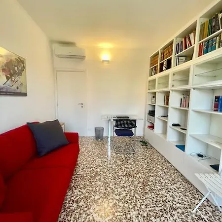 Tolstoj Apartament Mediolan