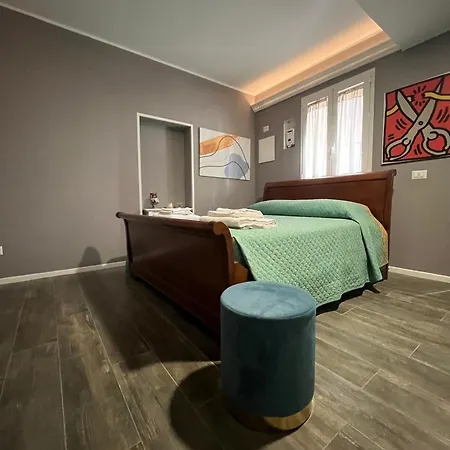 Apartment Sweet *