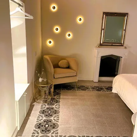 Younique Boutique Milan