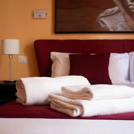 Апартаменты Casa D'artista - Art Experience - Metro M1- Ac- Wifi *