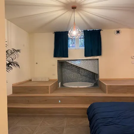 Isola Apartment Mailand