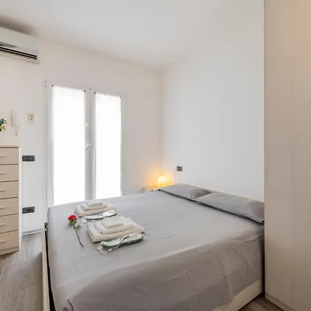 Bnbutler - Archimede 53 - Bright * 米兰