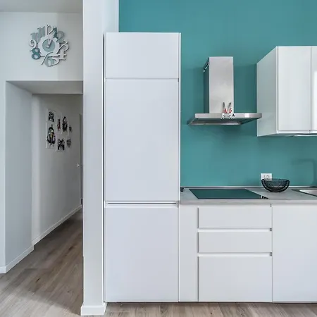아파트 Design Penthouse In Porta Venezia *