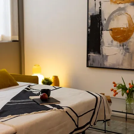 Apartment The Golden Retreat - San Babila Duomo