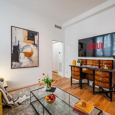 Apartment The Golden Retreat - San Babila Duomo *