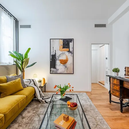The Golden Retreat - San Babila Duomo Apartment Milan