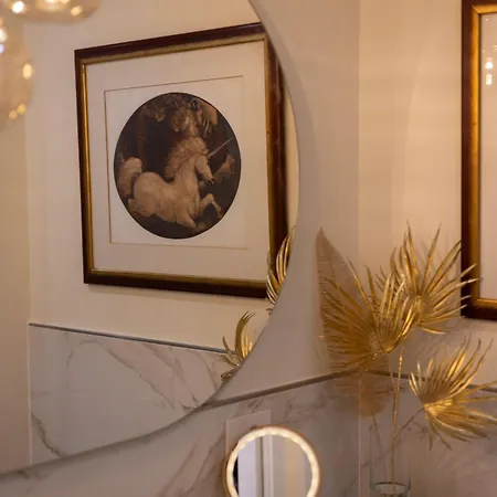 The Golden Retreat - San Babila Duomo