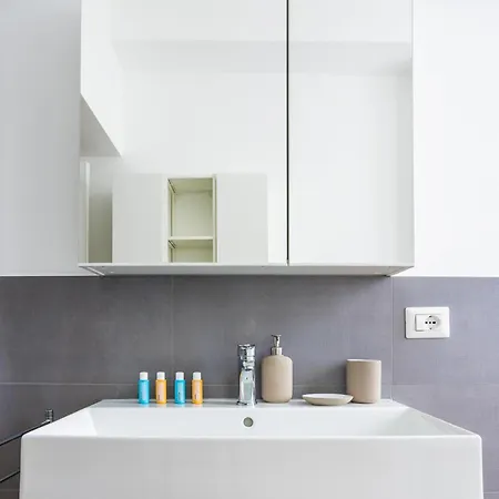 Nuovo Bilocale In Via Grazioli 22 Milan