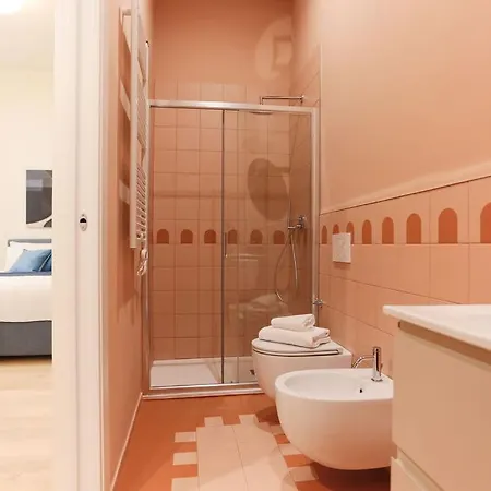 The Rent - Characterful Two-bedroom Flat Steps From Palestro Apartament