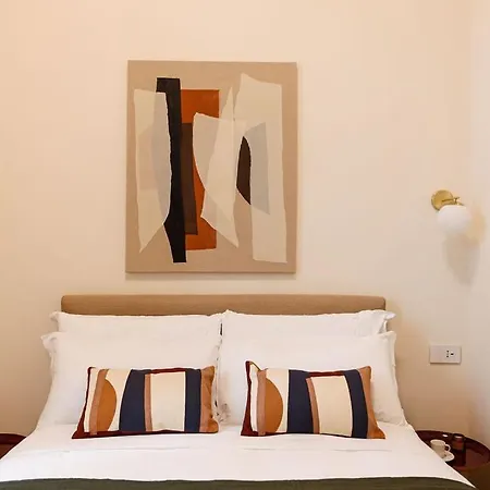 The Rent - Characterful Two-bedroom Flat Steps From Palestro * 米兰