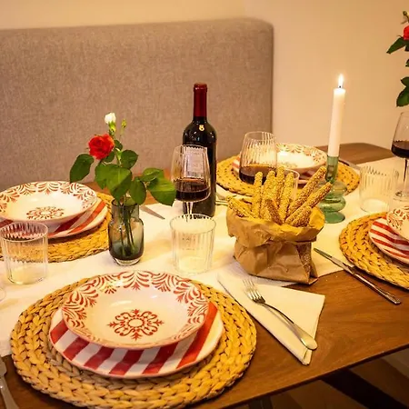 Apartament The Rent - Characterful Two-bedroom Flat Steps From Palestro