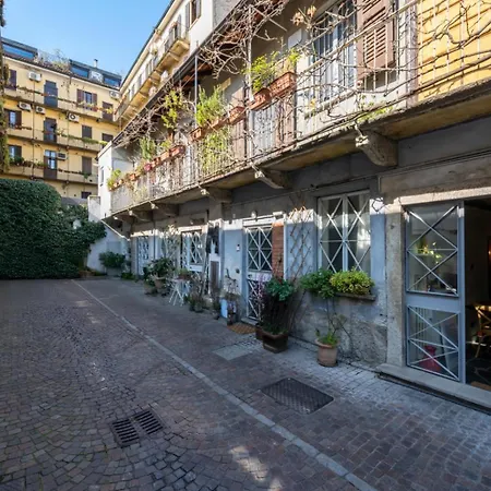 Lägenhet Navigli Authentic Charm In A Historic