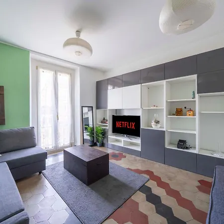 Apartamento View Of The Navigli - In The Heart Of - Wifi