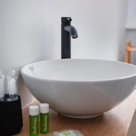 New - Modern And Bright - Wi-fi, A-c - 4 Seats Milano