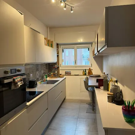 Stanza In Luminoso E Silenzioso Homestay