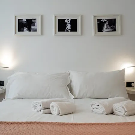 Italianflat - Elegant Flat With Balcony M4 Tricolore - 7 Pax Apartment