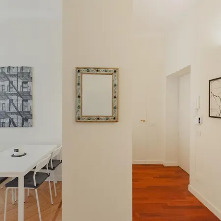 Апартаменты Gohost - Quiet, Bright & Stylish Flat In The Heart Of Милан