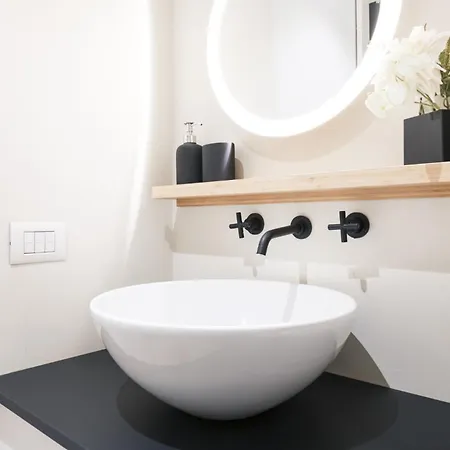 Easylife - - Castaldi 26 P1c - Porta Venezia شقة