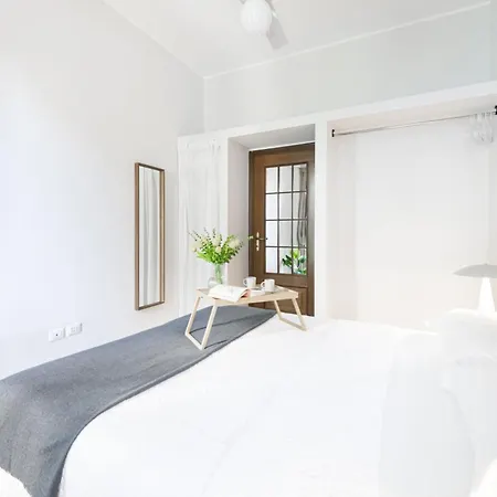 Easylife - - Bardelli 7 - Citta Studi * Milánó