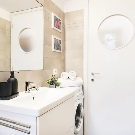 Easylife - - Bardelli 7 - Citta Studi * Milánó