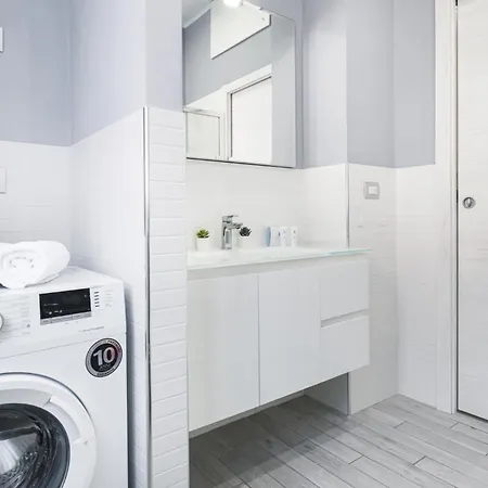 Easylife - - Juvara 12 - Citta Studi