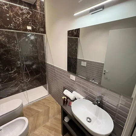 Rossovino Boutique Mailand