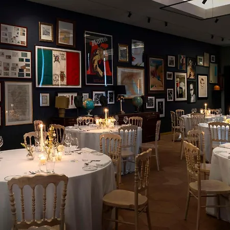 Radisson Collection Hotel, Palazzo Touring Club Hotell