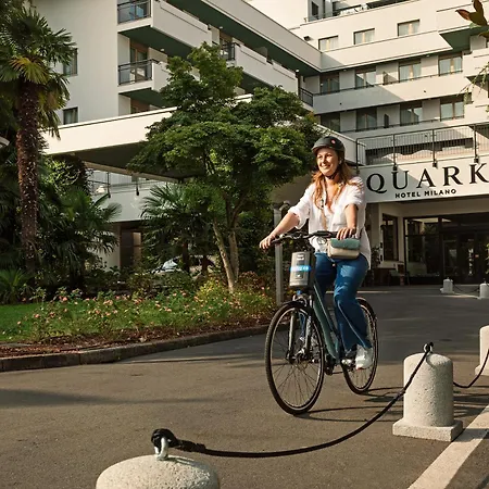 Hotel Quark
