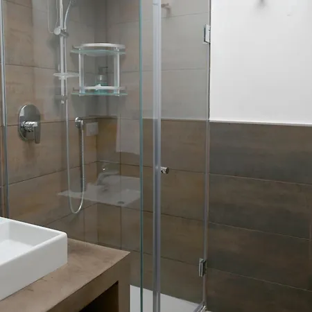 Dingo's House - 5 Minutes From M3 Milaan