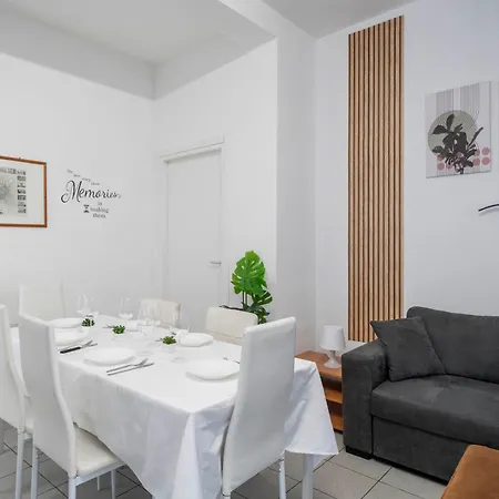 Lejlighed Duomo 10 Min - Spacious In The Heart Of - Wifi