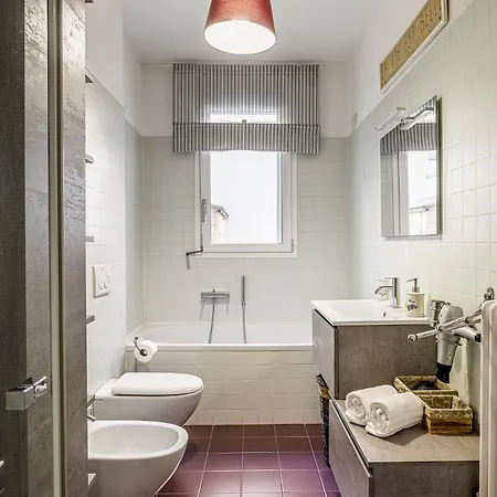 Cozy 1 Bedroom In Viale Monza * 밀라노